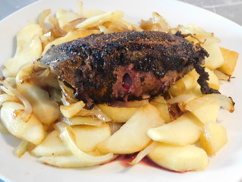 Foie de génisse aux pommes - hello-cookers.com